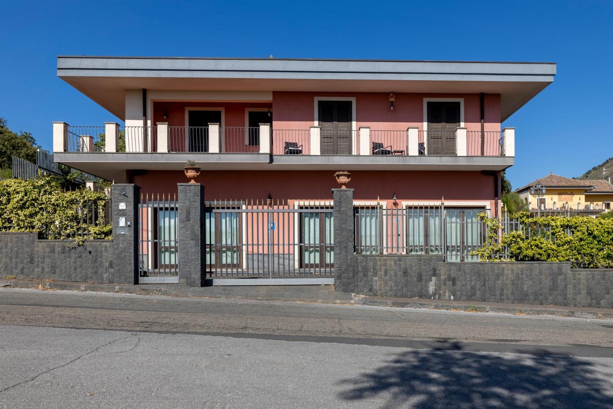 Villa Vulcano, Tra L'Etna E Il Mare Zafferana Etnea Bagian luar foto